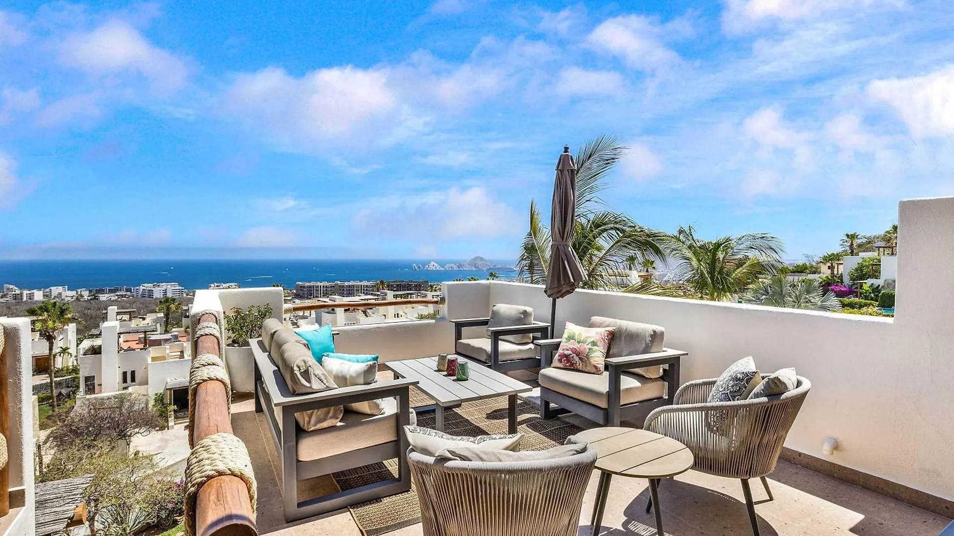 Tezal Penthouse Private Rooftop & Jacuzzi Cabo San Lucas