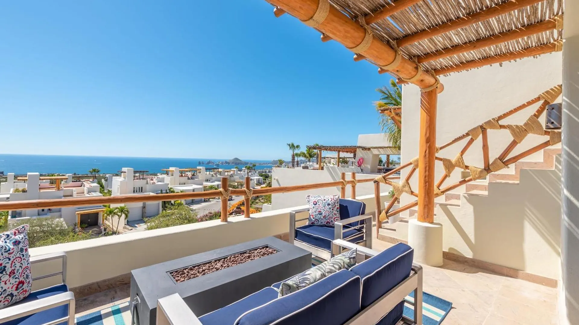 Semesterbostad Tezal Penthouse Private Rooftop & Jacuzzi Cabo San Lucas