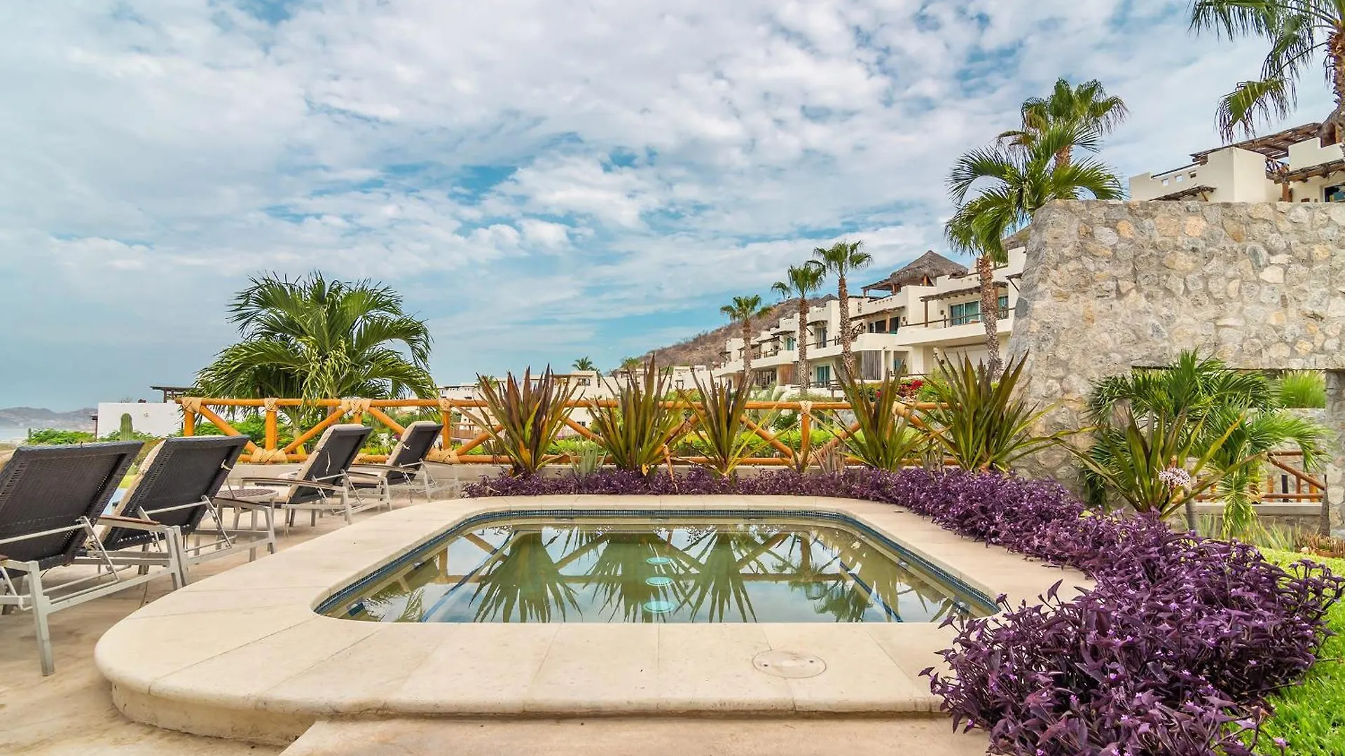 Tezal Penthouse Private Rooftop & Jacuzzi Cabo San Lucas